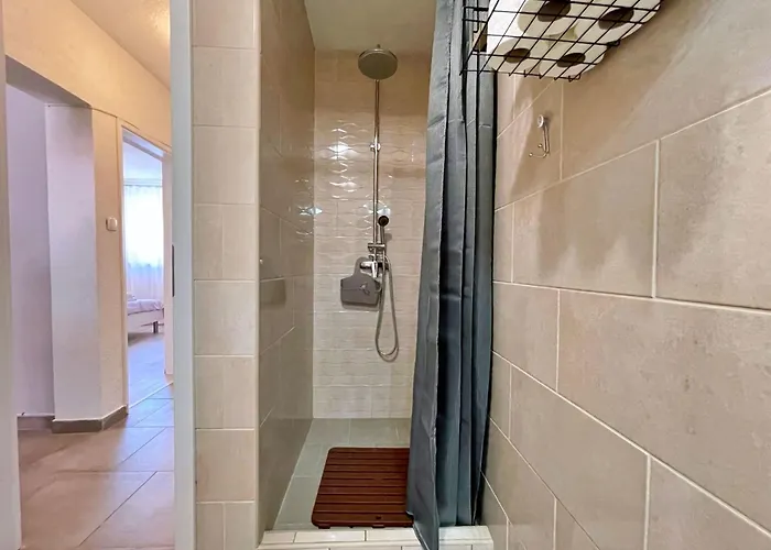 Butkovic By Interhome דירה